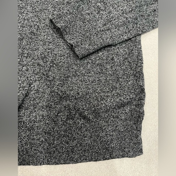 [L]Banana Republic Cotton/Silk Blend Gray V-Neck Sweater - Picture 3 of 7